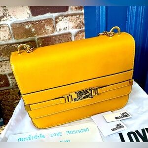 Love Moschino bag